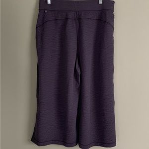 Women’s Lululemon size 14 pants